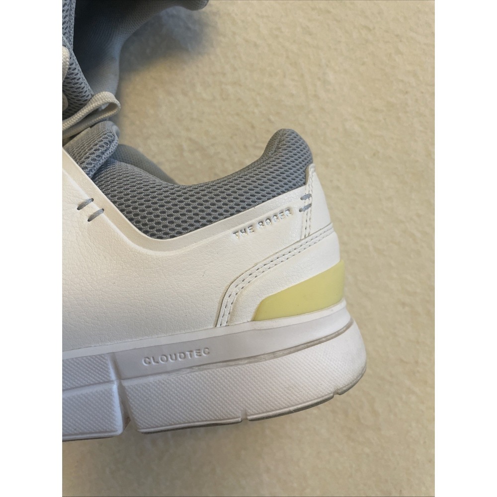 On Cloud THE ROGER Advantage Tennis Shoe Women Size US 8.5‎ White Sneaker - Picture 2 of 8